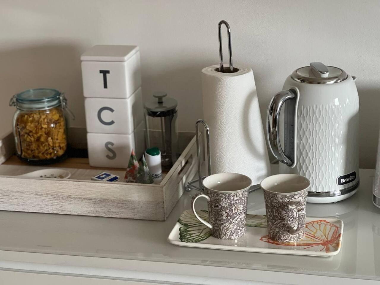 Stylish Flat Near * Londra